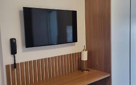Studio novo com ambiente acolhedor